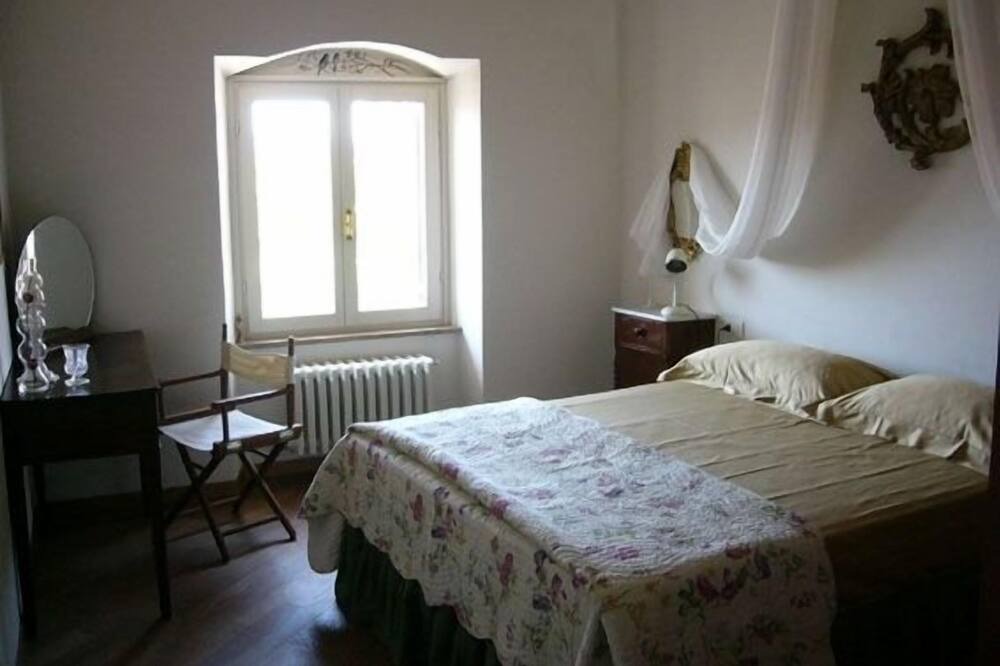 Photo of Bedroom in Bolgheri