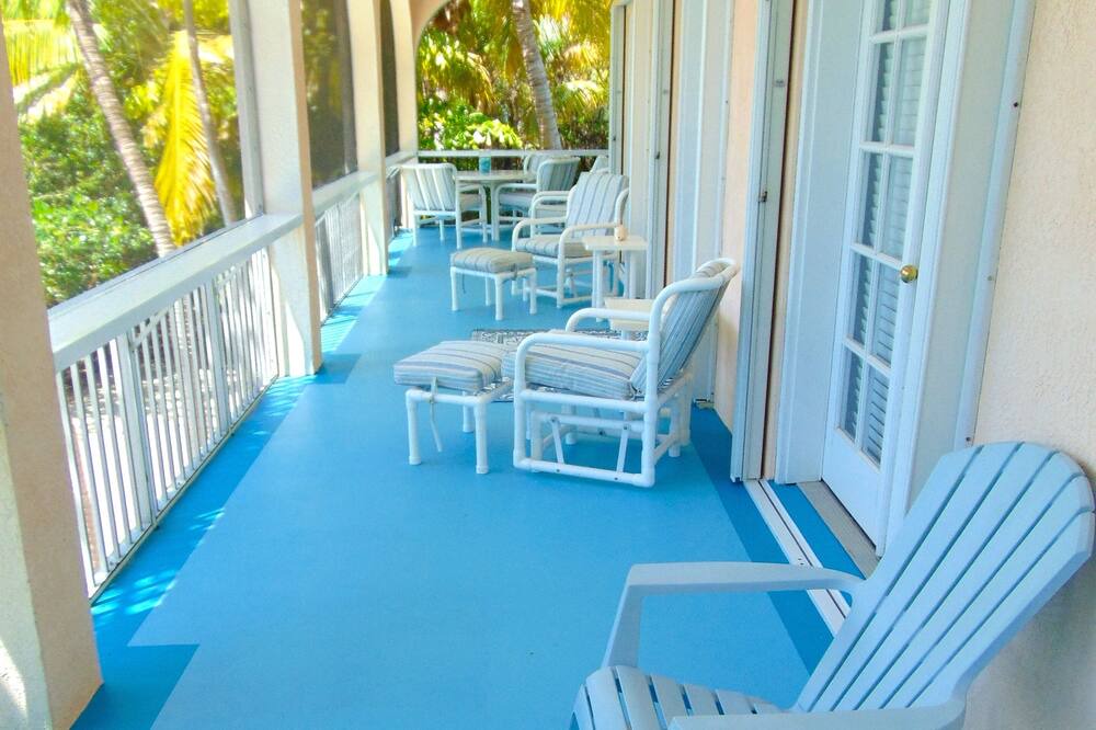 Photo of Patio Balcony in Sugarloaf Shores