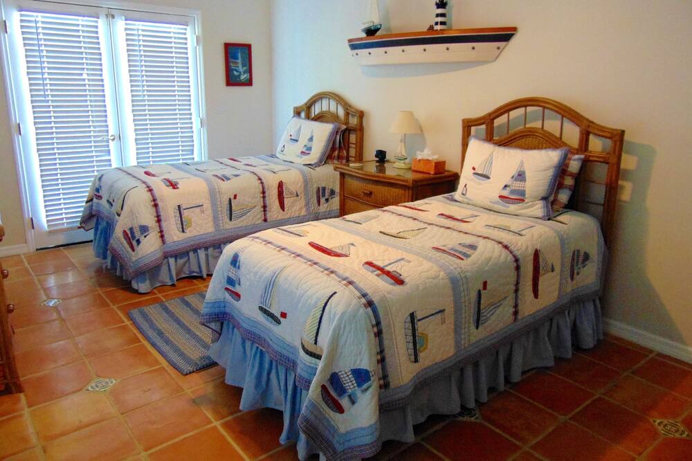 Photo of Bedroom in Sugarloaf Shores