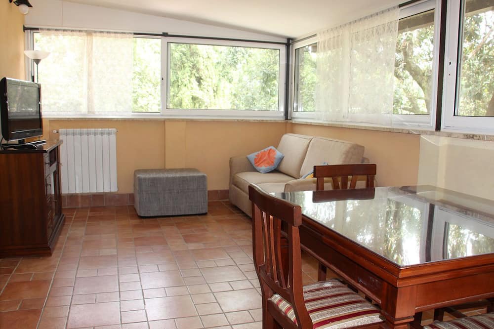 Photo of Livingroom in Castel Madama