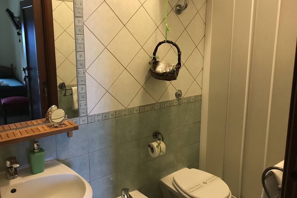 Photo of Bathroom in Pretoro