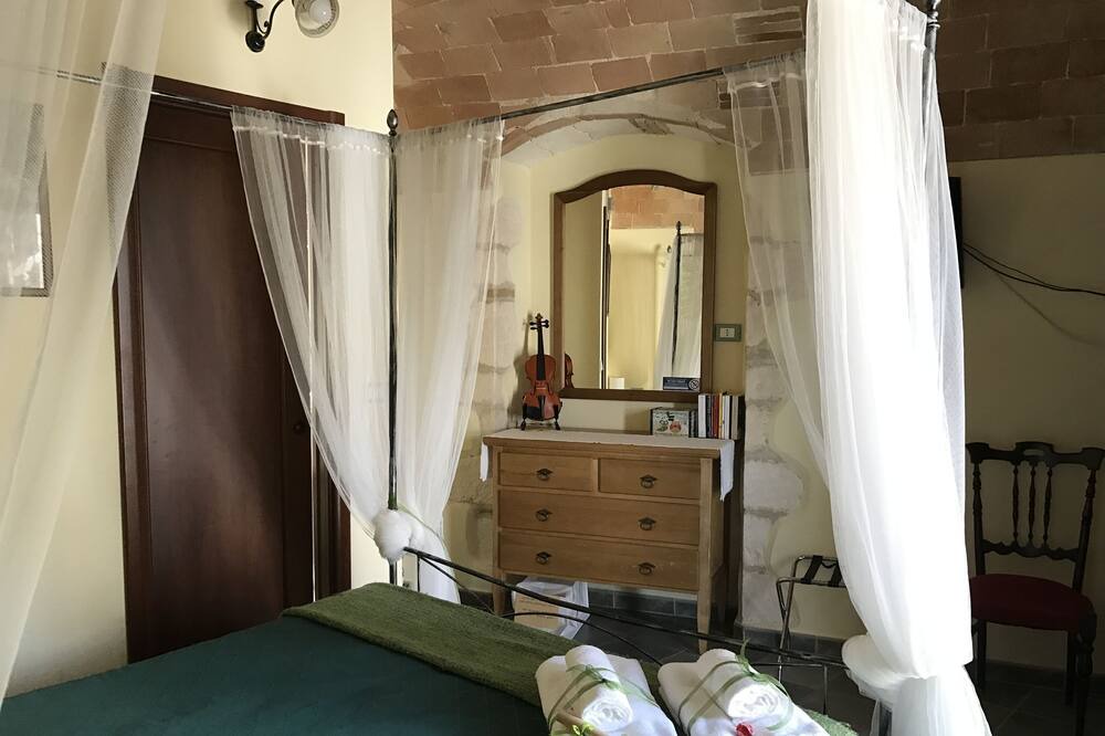 Photo of Bedroom in Pretoro