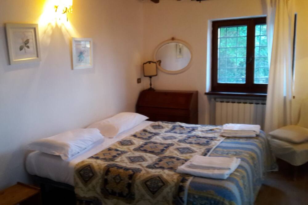 Photo of Bedroom in Otricoli