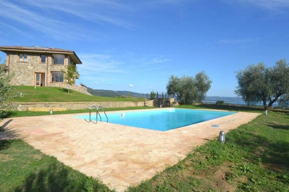 Photo of Outdoor in Grotte di Castro