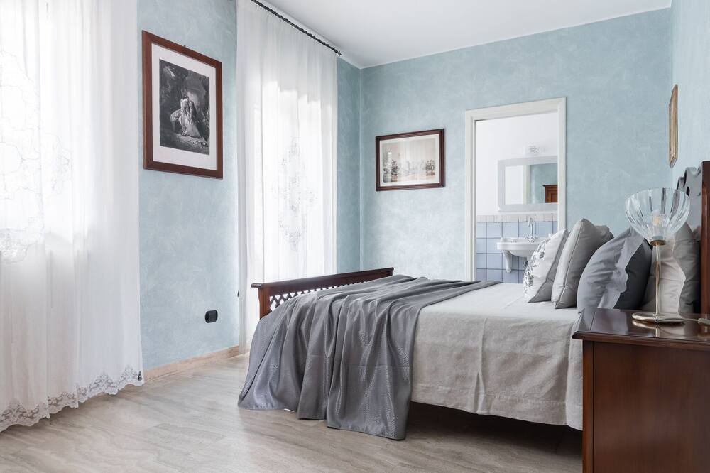 Photo of Bedroom in Frascati