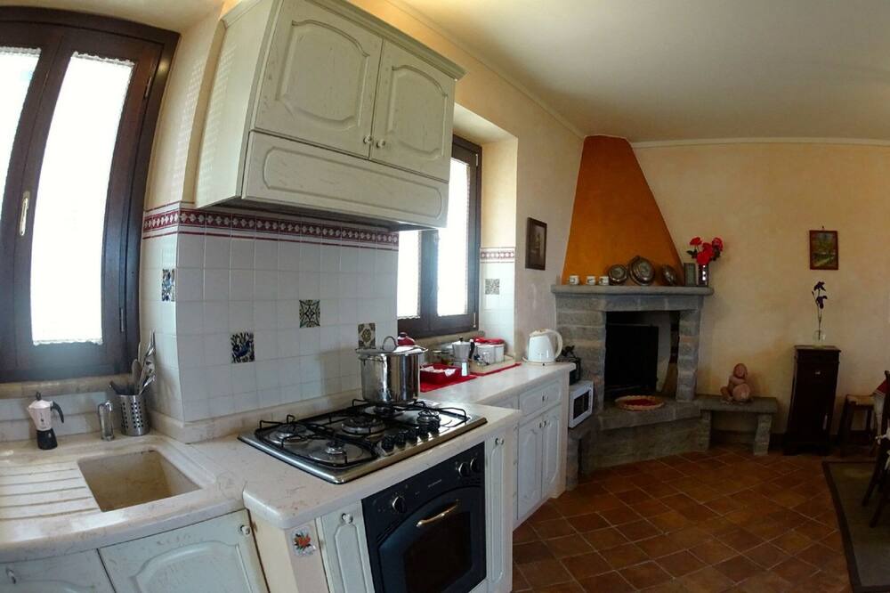 Photo of Kitchen in Castel Cellesi