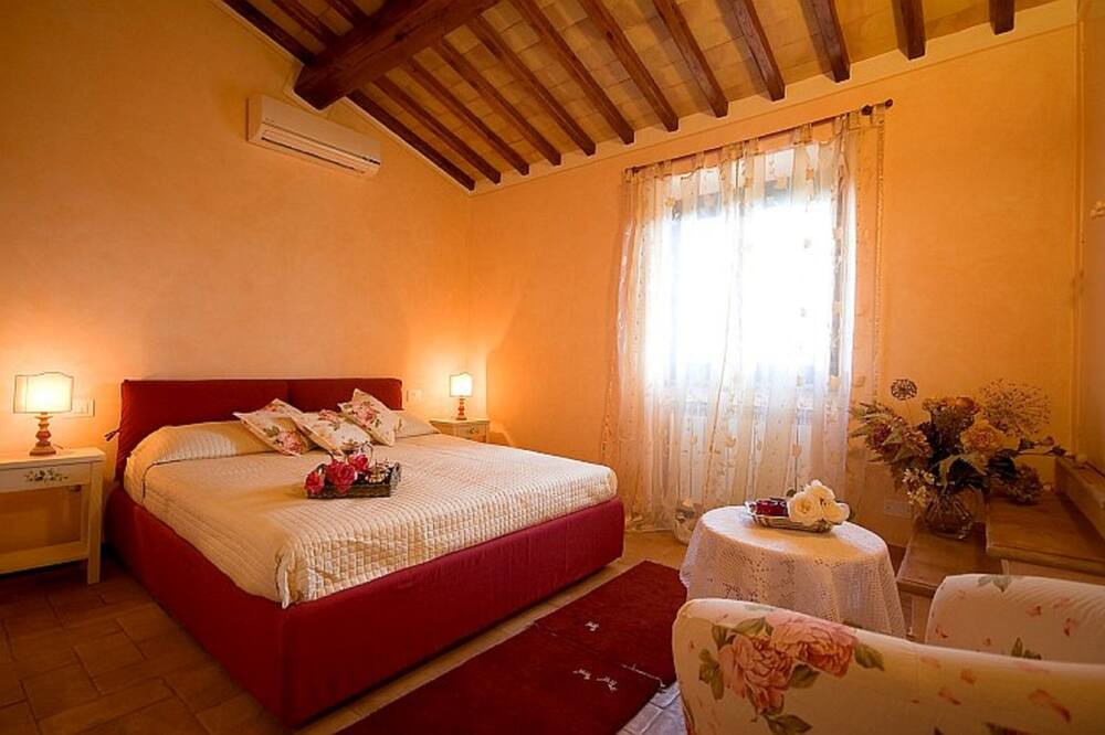 Photo of Bedroom in Castel Cellesi