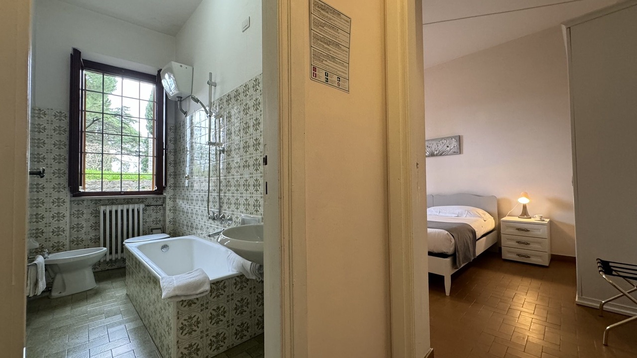 Photo of Bathroom in Todi