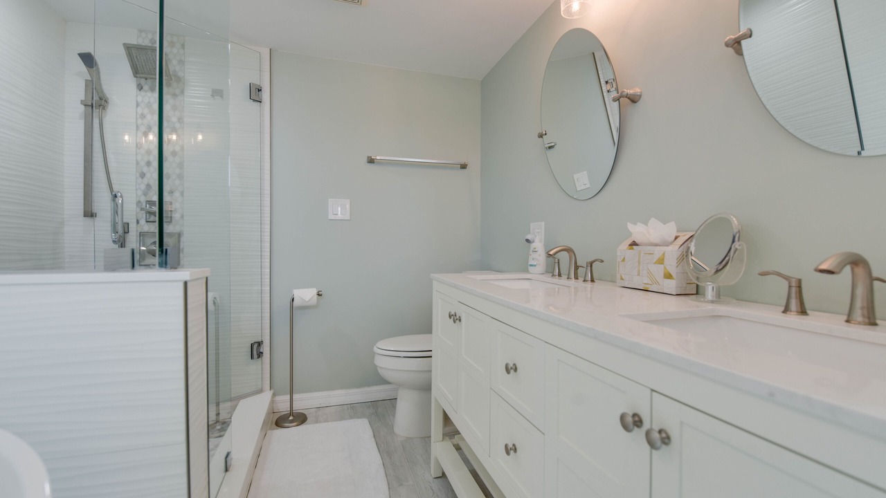 Photo of Bathroom in Sugarloaf Shores