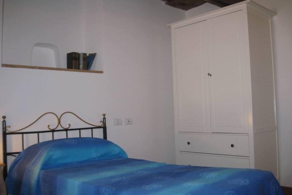 Photo of Bedroom in Faenza