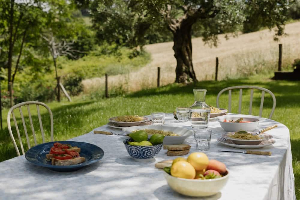 Photo of Outdoor in Avenale