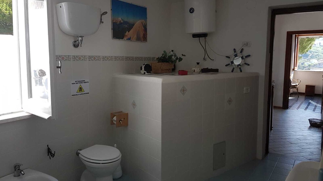 Photo of Bathroom in Le Forna