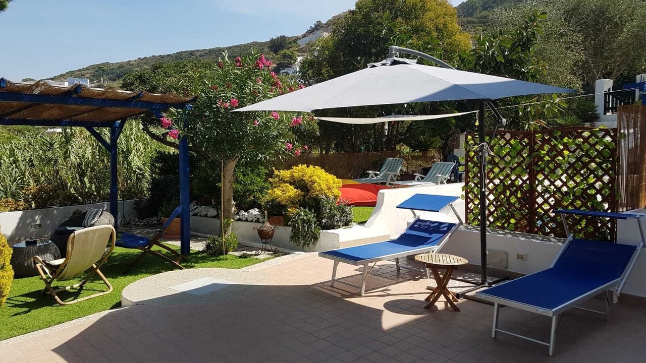 Photo of Patio Balcony in Le Forna