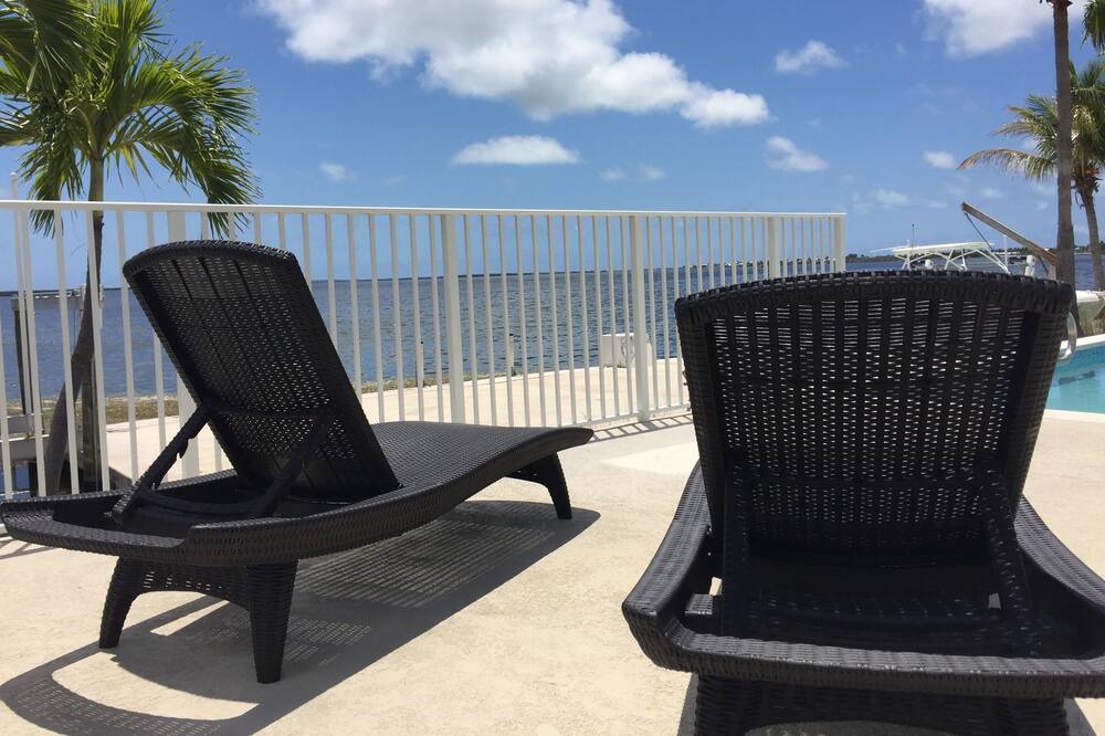 Photo of Patio Balcony in Tropical Bay Estates