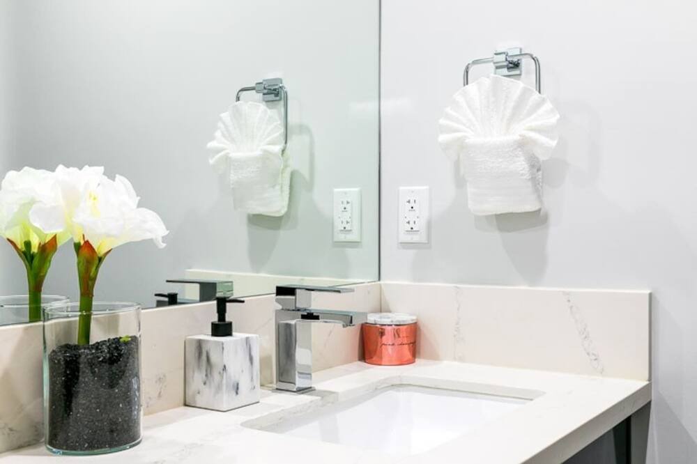 Photo of Bathroom in Faircrest Heights