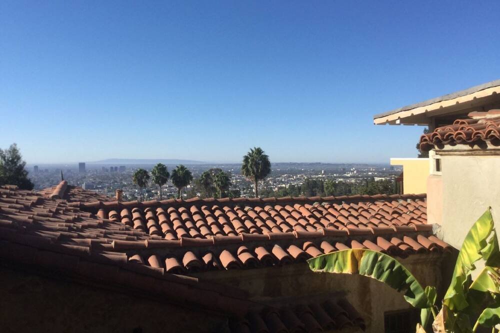Photo of Patio Balcony in Los Feliz