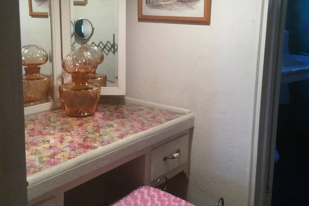Photo of Bedroom in Los Feliz