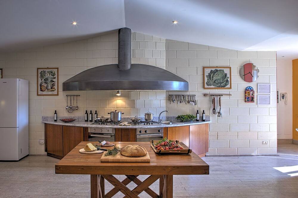Photo of Kitchen in Zona XLV Castel di Guido