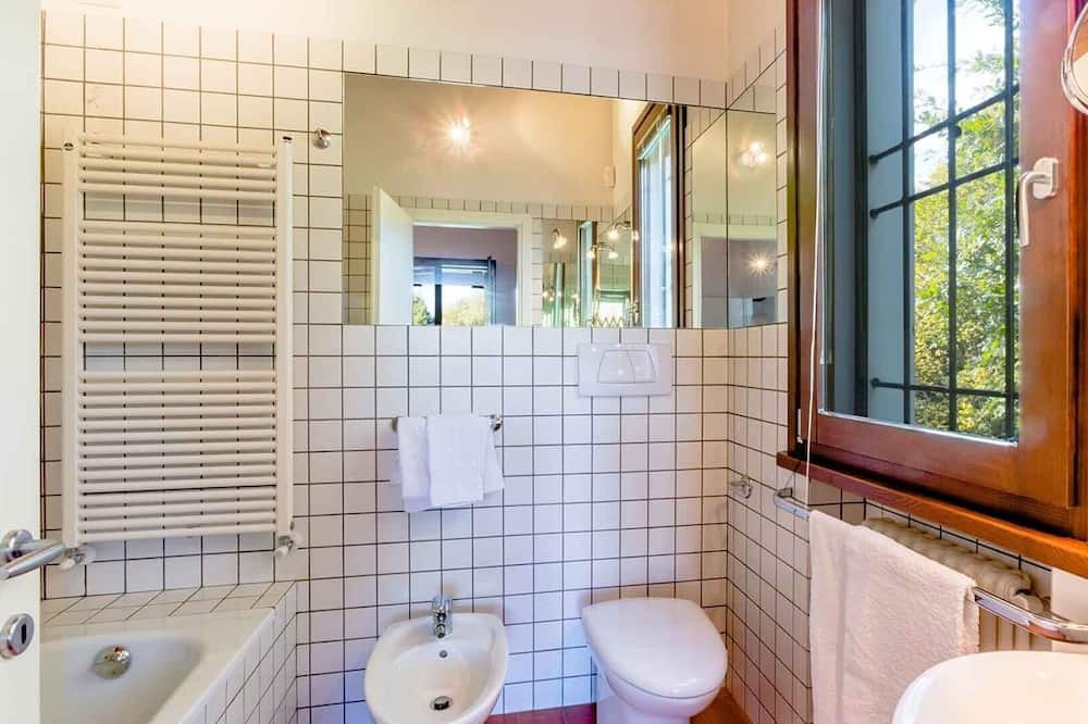 Photo of Bathroom in Forli