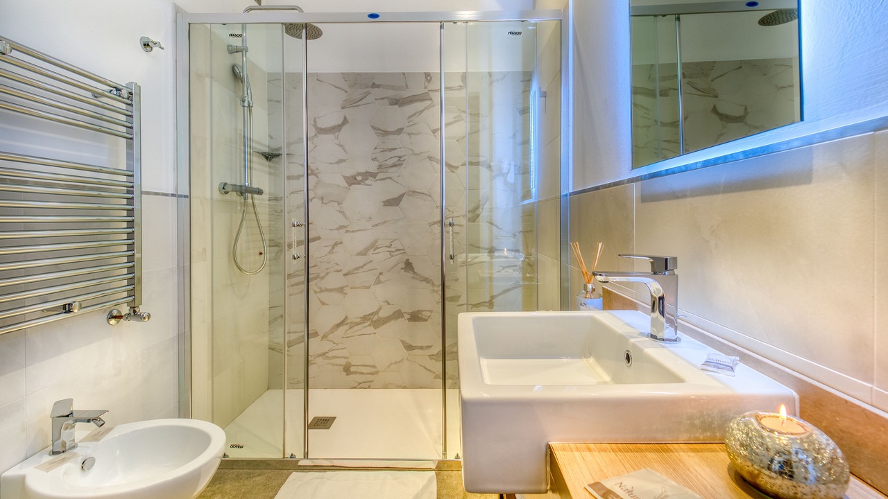 Photo of Bathroom in Urbania