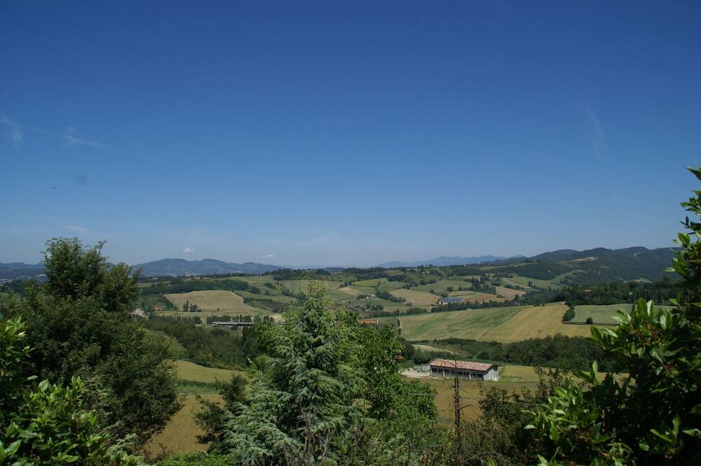 Photo of Others in Montone