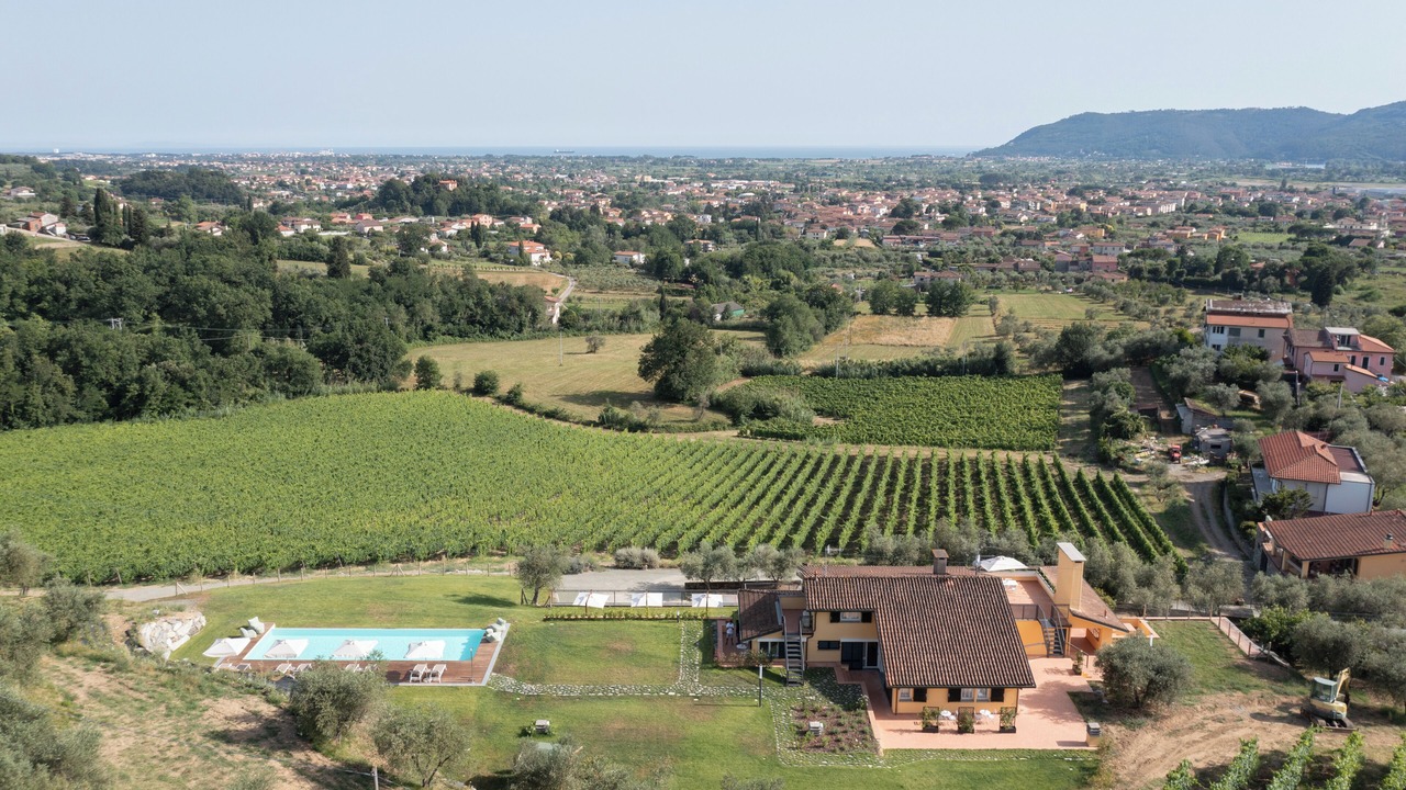 Photo of Outdoor in Ortonovo