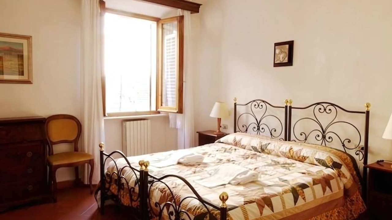 Photo of Bedroom in San Gimignano City Centre