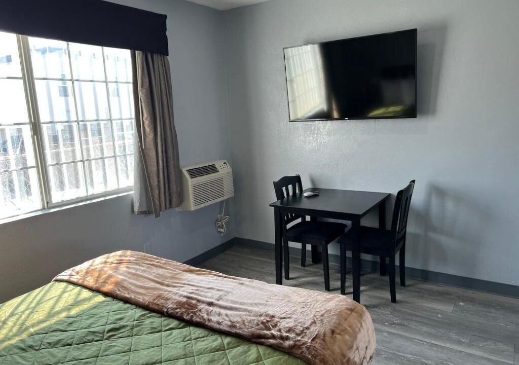 Photo of Bedroom in Harbor