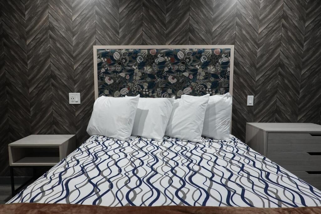 Photo of Bedroom in Harbor