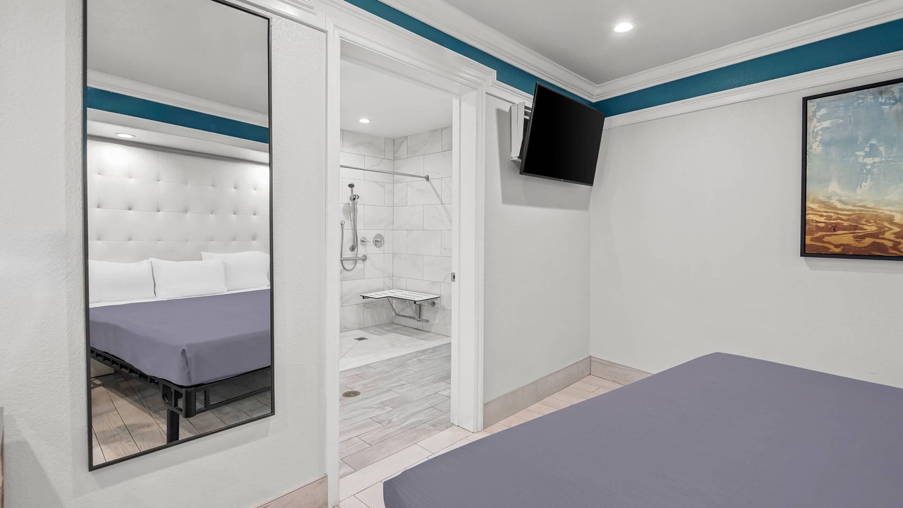 Photo of Bedroom in Commerce