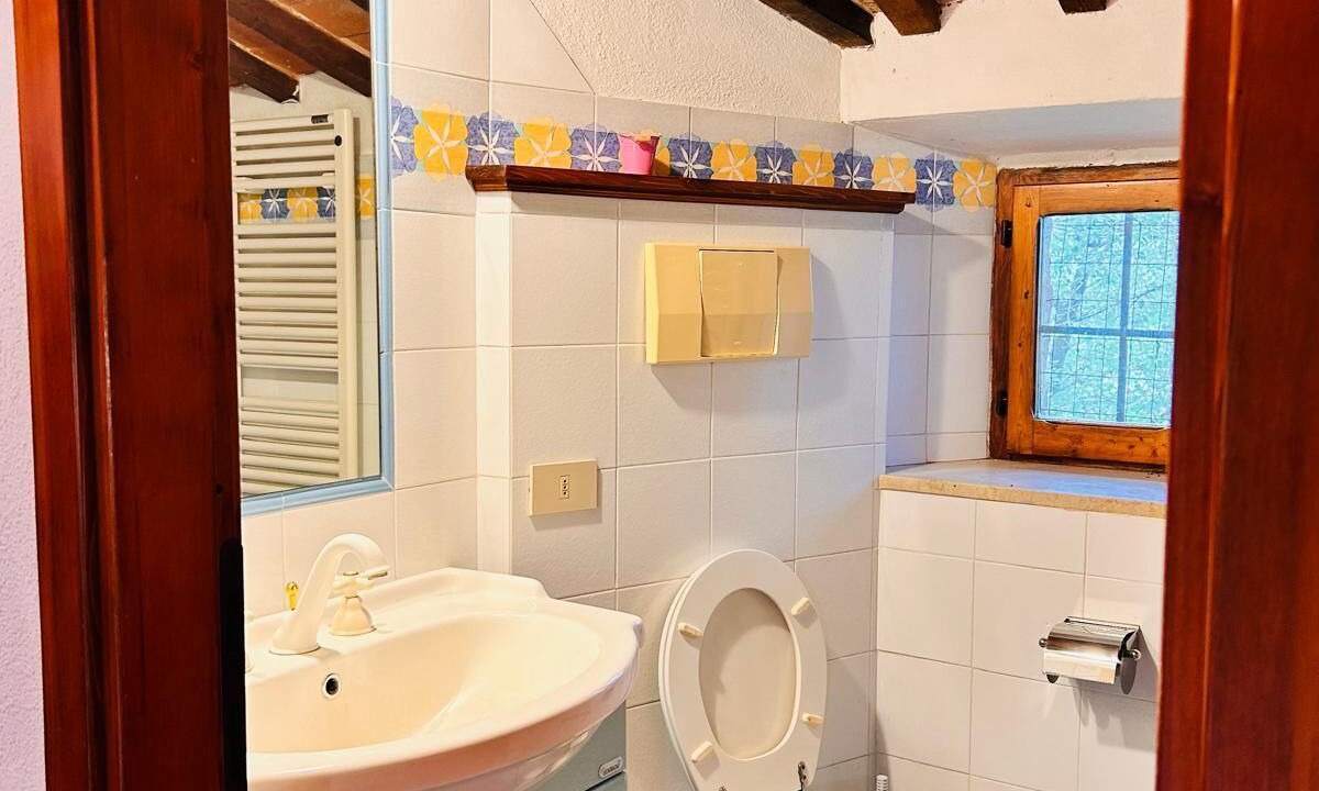 Photo of Bathroom in Rocca d'Orcia