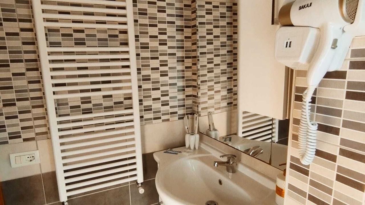 Photo of Bathroom in Tivoli