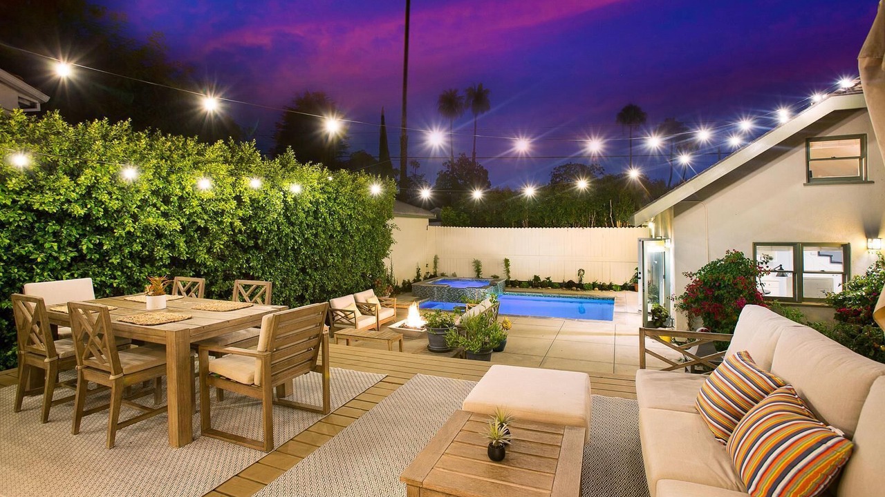 Photo of Outdoor in Hollywood