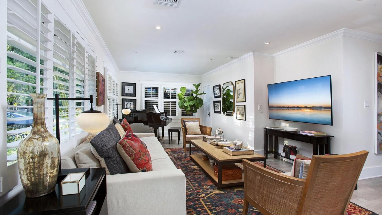 Photo of Livingroom in Hollywood