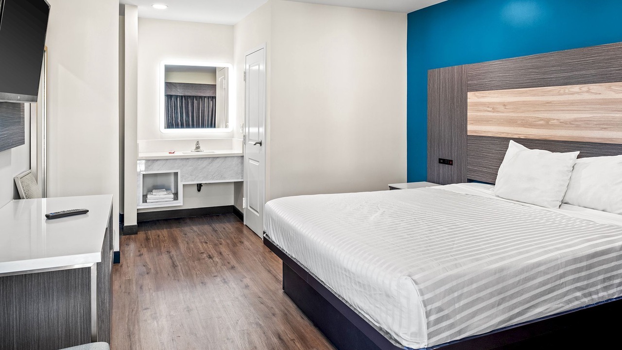 Photo of Bedroom in South Wrigley