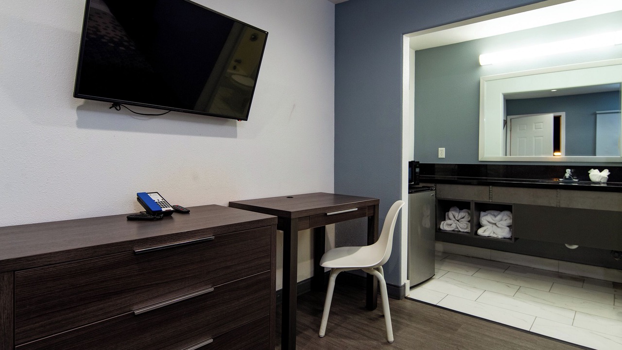 Photo of Bedroom in Paramount