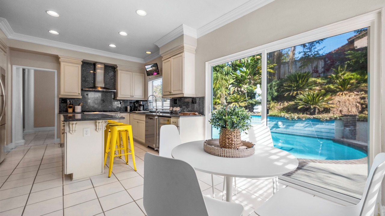 Photo of Kitchen in Corona