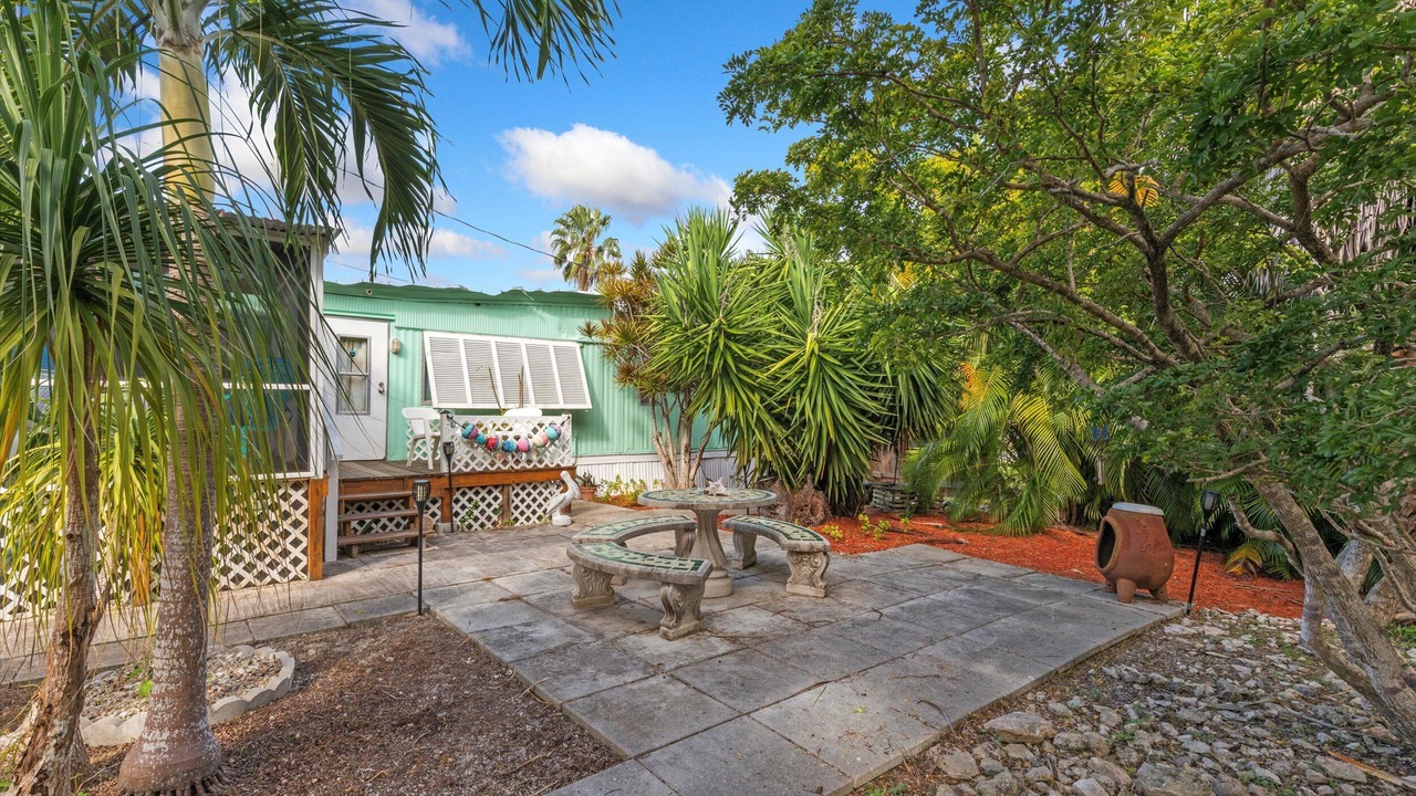 Photo of Patio Balcony in Sands
