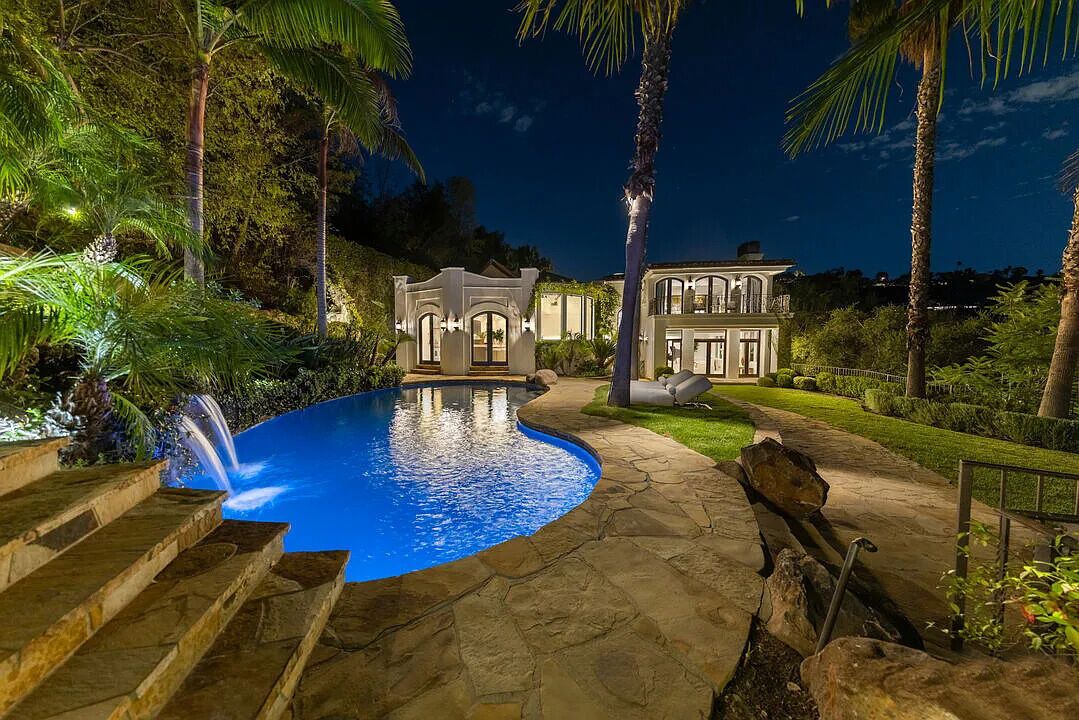 Photo of Outdoor in Beverly Glen