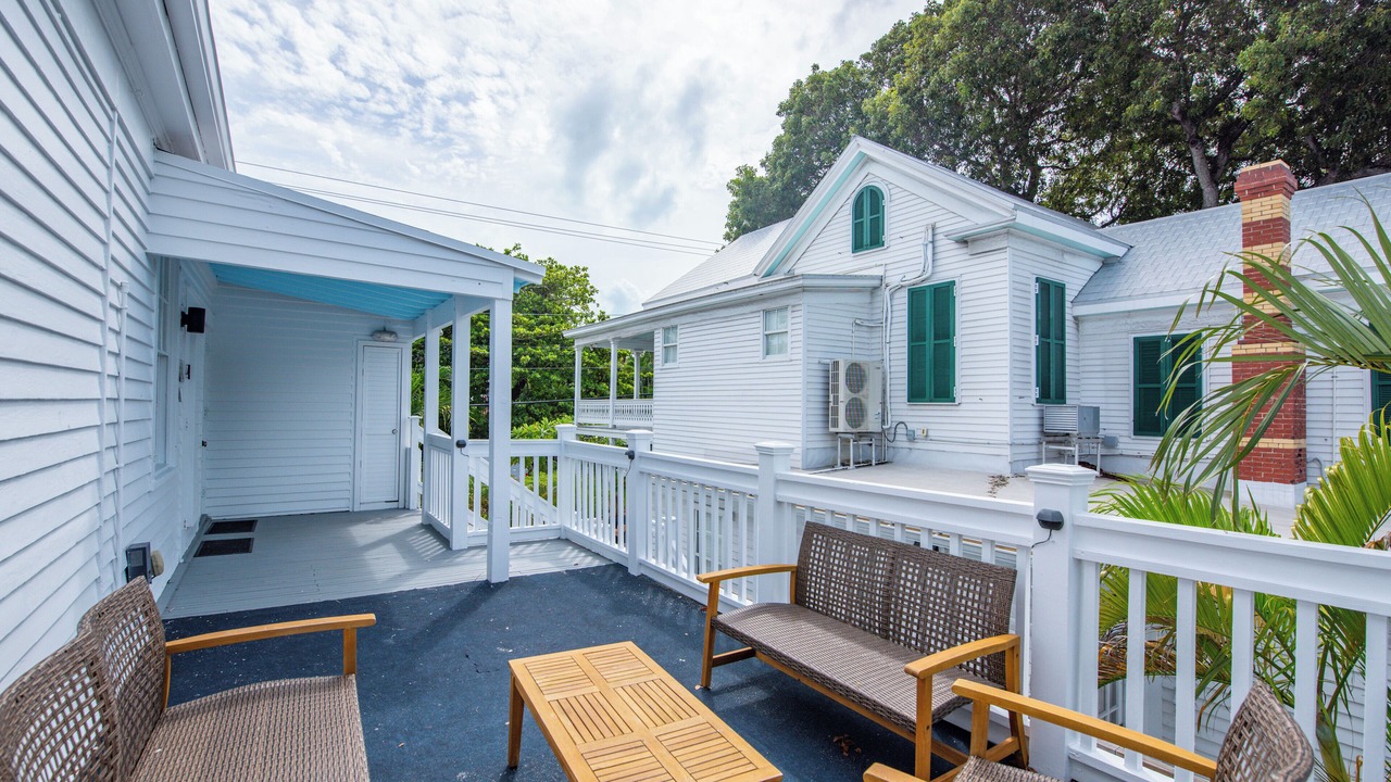 Photo of Patio Balcony in Historic Seaport
