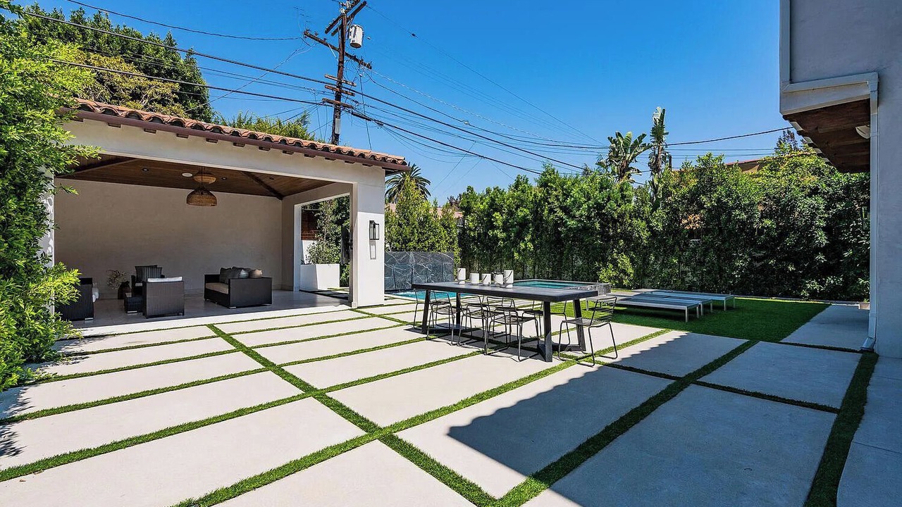 Photo of Outdoor in Beverly Hills