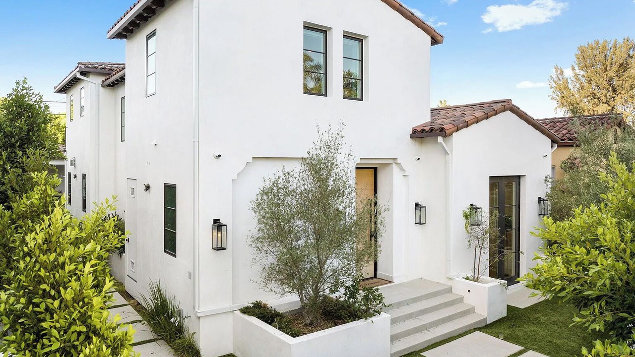 Photo of Outdoor in Beverly Hills