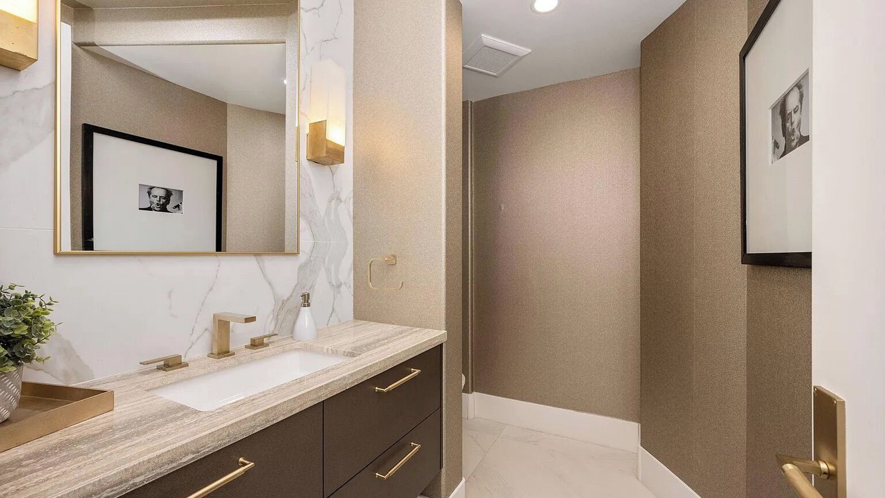 Photo of Bathroom in Beverly Hills