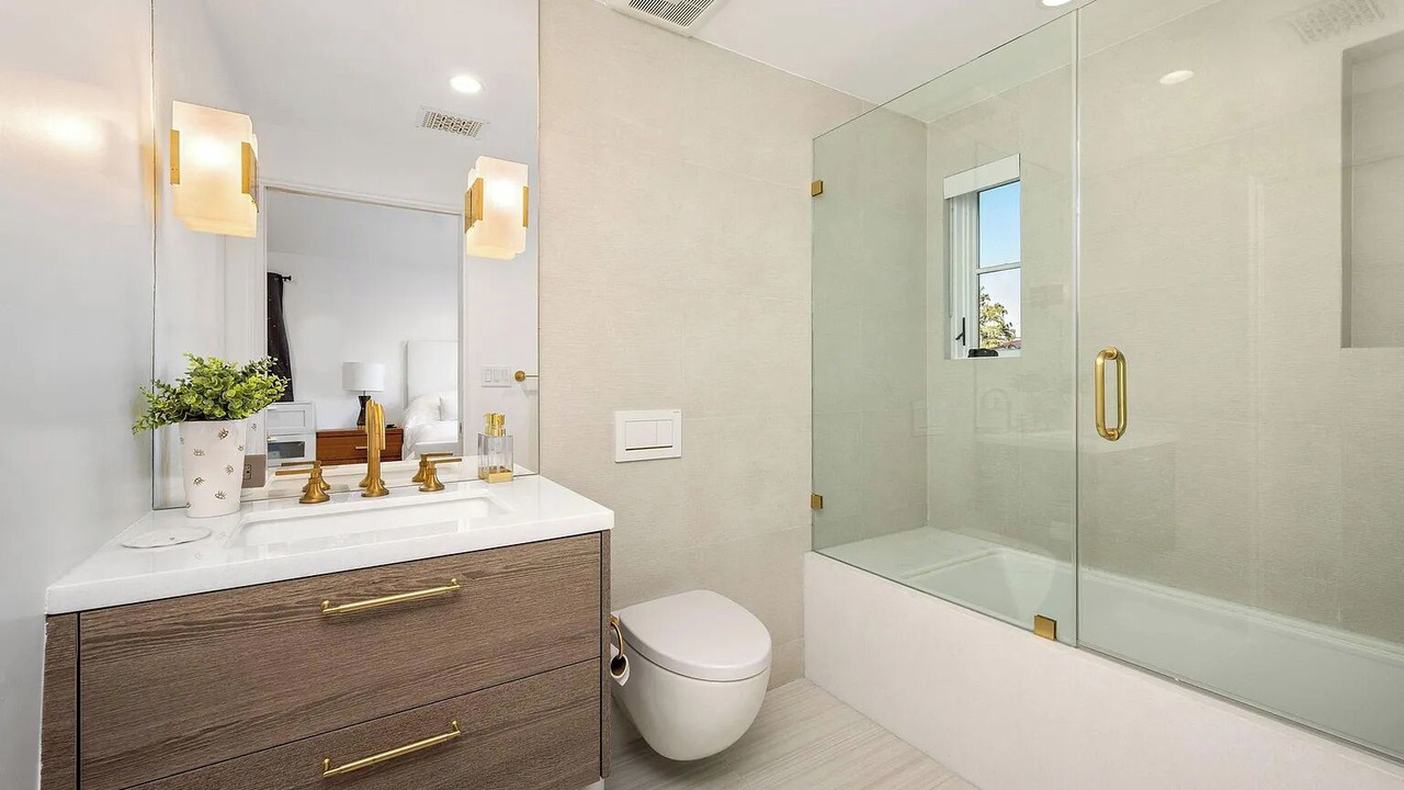 Photo of Bathroom in Beverly Hills