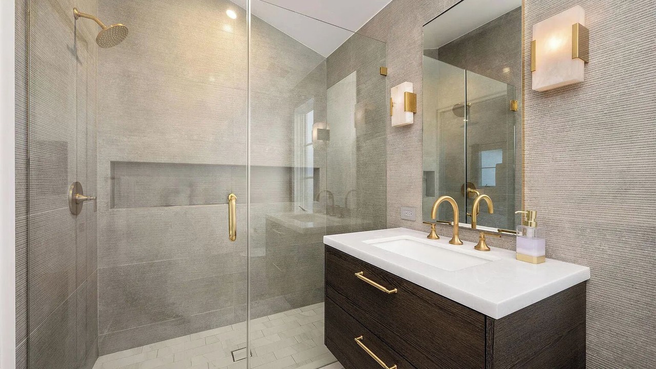 Photo of Bathroom in Beverly Hills