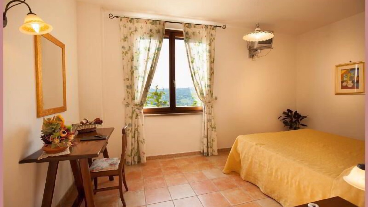 Photo of Bedroom in Orte
