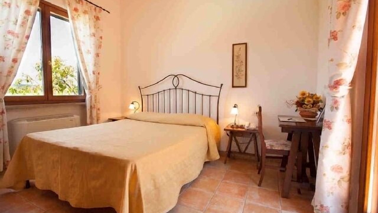 Photo of Bedroom in Orte