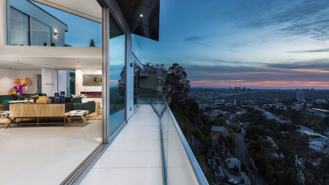 Photo of Patio Balcony in West Hollywood