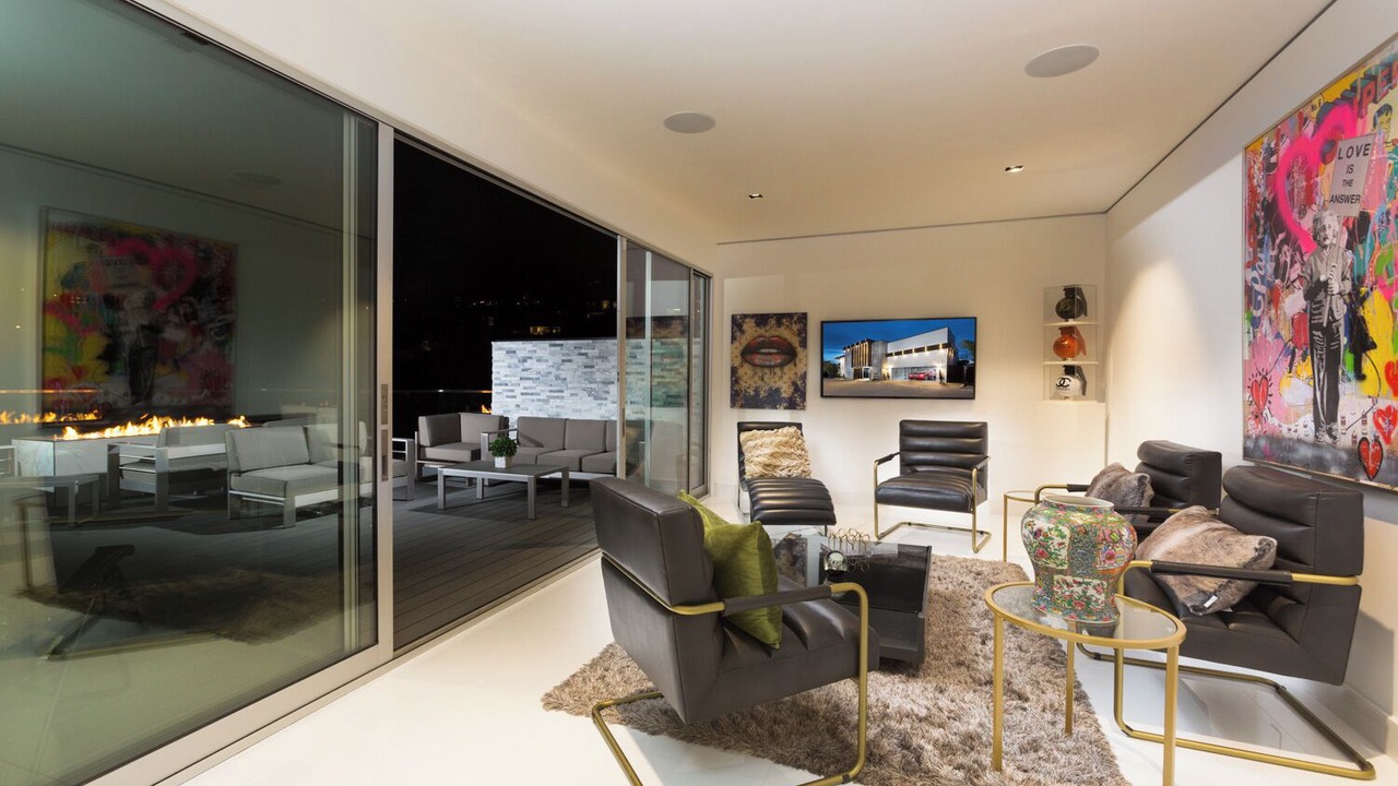 Photo of Patio Balcony in West Hollywood