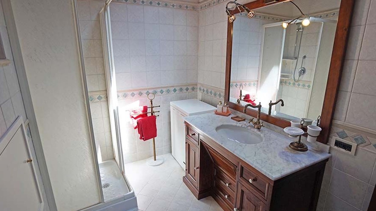 Photo of Bathroom in Blera